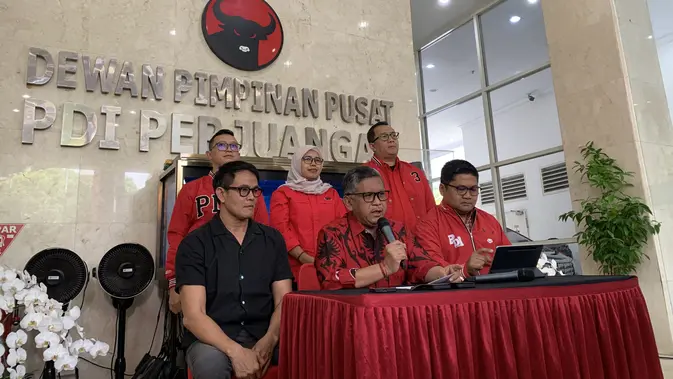 Hasto PDIP: Semoga Integritas Mahfud Md Mundur dari Kabinet Menular ke Prabowo